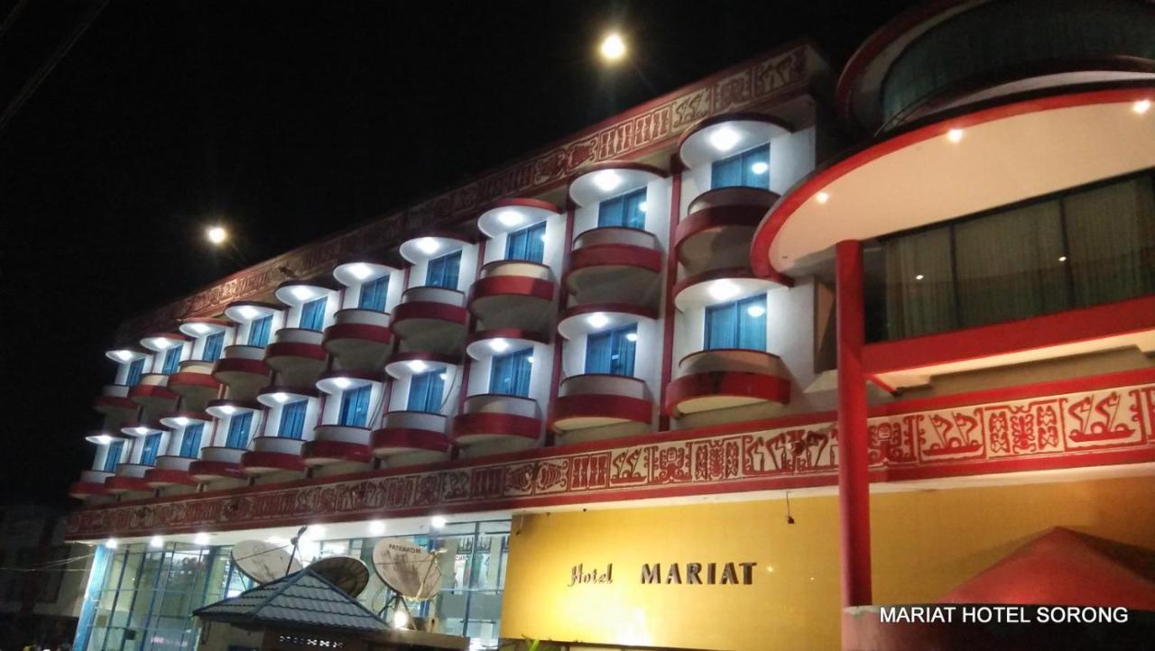 Hotel Mariat Sorong Exteriör bild