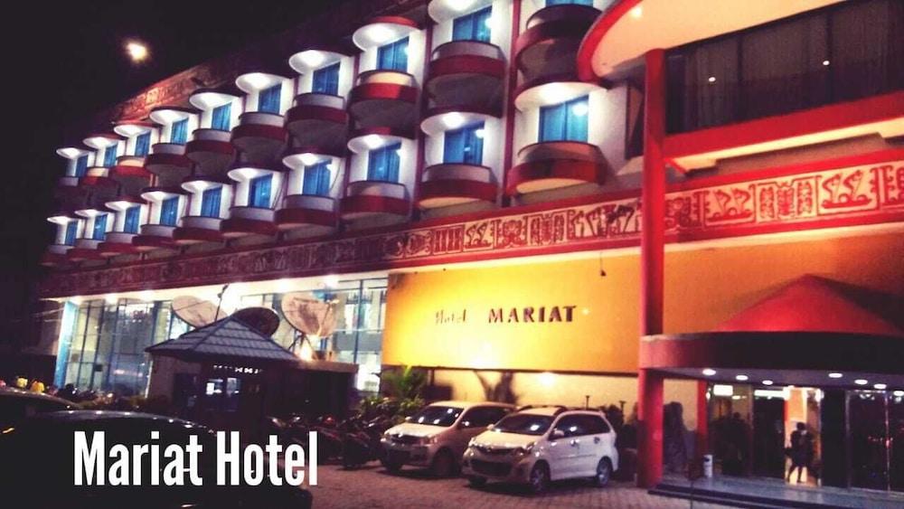 Hotel Mariat Sorong Exteriör bild