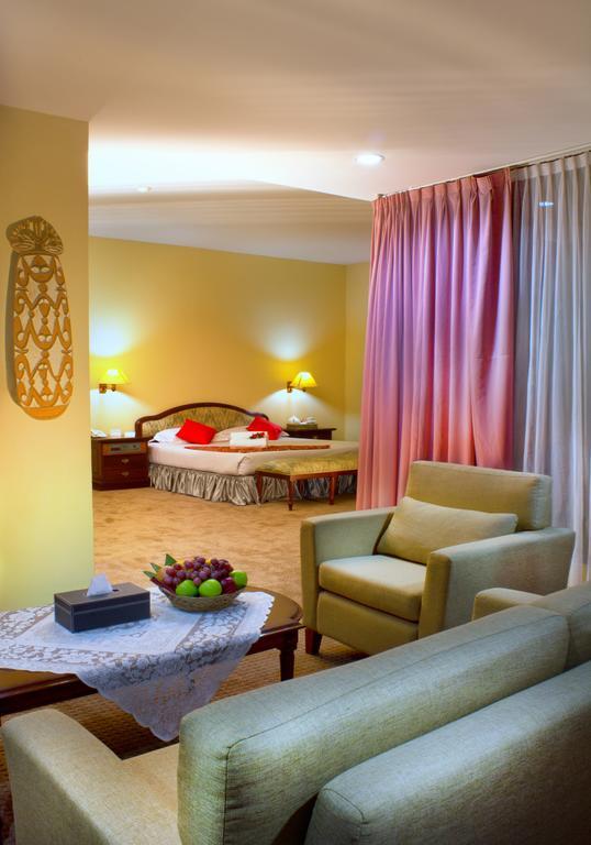 Hotel Mariat Sorong Rum bild